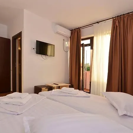 بيت ضيافة Summer Rest Năvodari